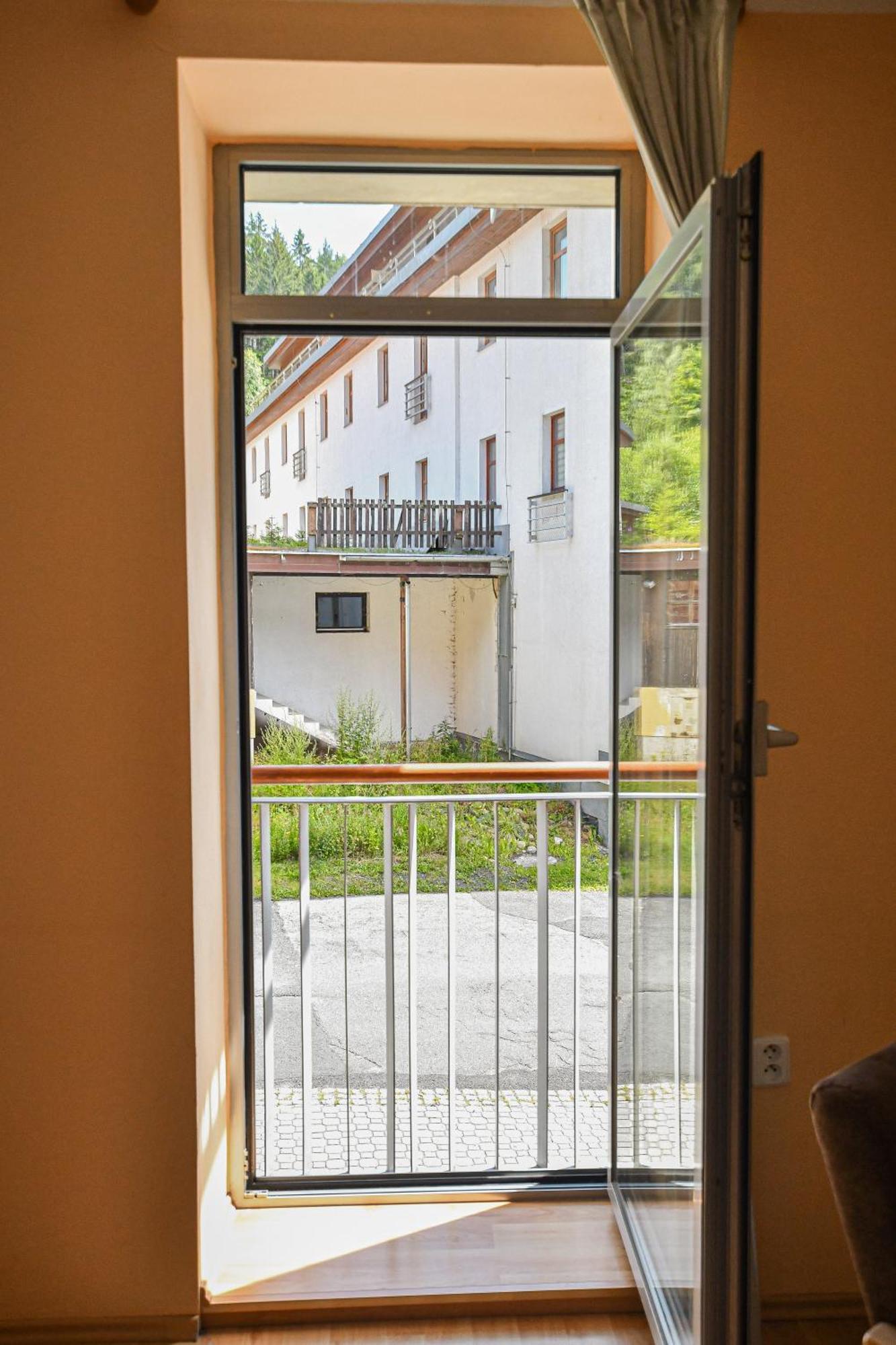 Apartmány Areál Ados Harrachov Exterior foto